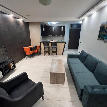 Ahoy S Belgrade Apartment Buitenkant foto