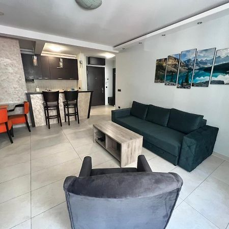 Ahoy S Belgrade Apartment Buitenkant foto